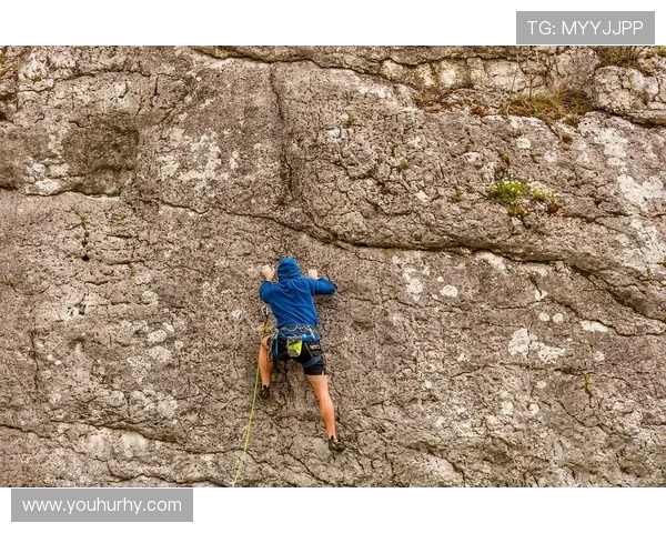 攀岩运动的灵活性探索：上海攀岩队的训练与挑战之路