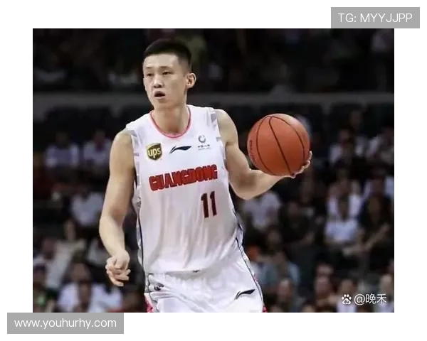 周鹏的篮球之路：从青涩少年到赛场传奇的辉煌历程与心路历程